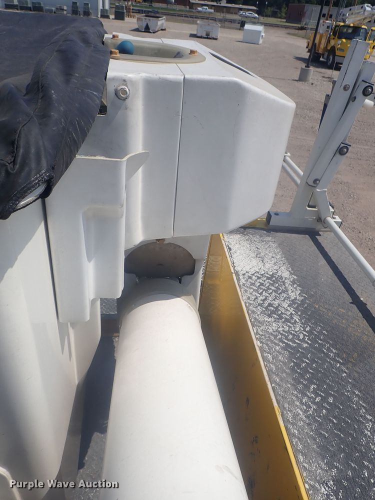 image for item DI4721 2007 Ford F750  bucket truck