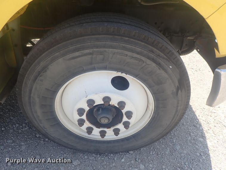 image for item DI4721 2007 Ford F750  bucket truck