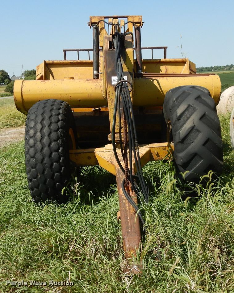 image for item DI7632 Caterpillar 80  scraper