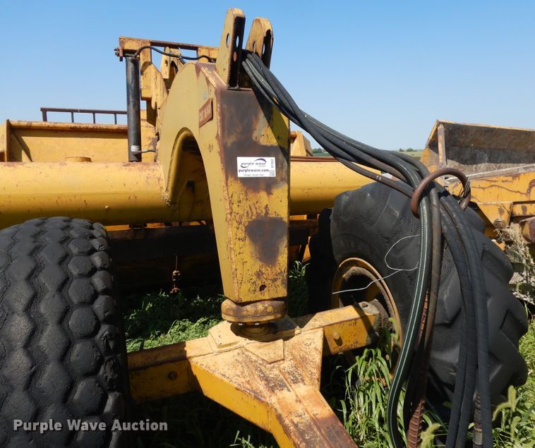 image for item DI7632 Caterpillar 80  scraper