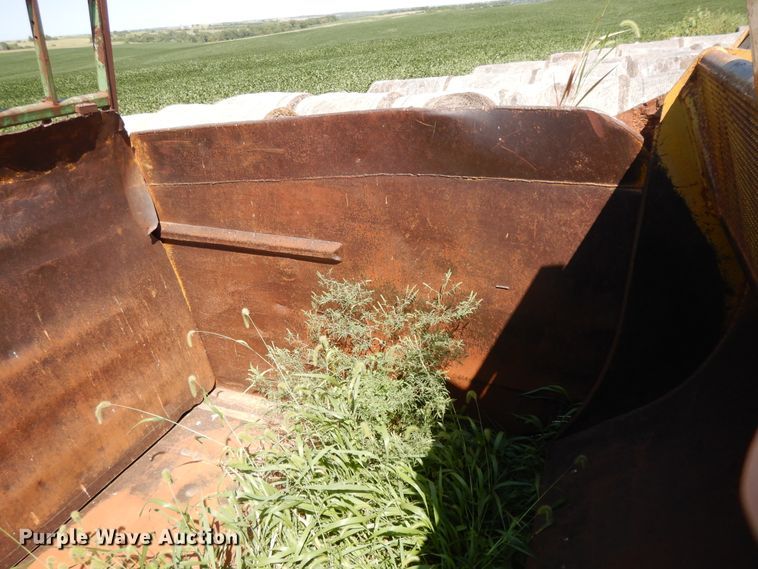 image for item DI7632 Caterpillar 80  scraper