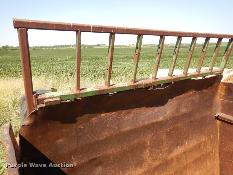 image for item DI7632 Caterpillar 80  scraper