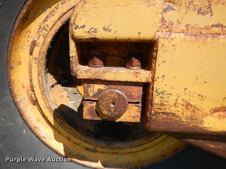 image for item DI7632 Caterpillar 80  scraper