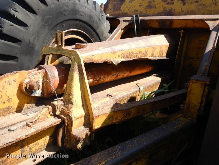 image for item DI7632 Caterpillar 80  scraper