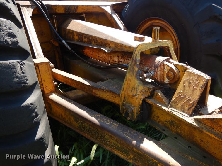 image for item DI7632 Caterpillar 80  scraper