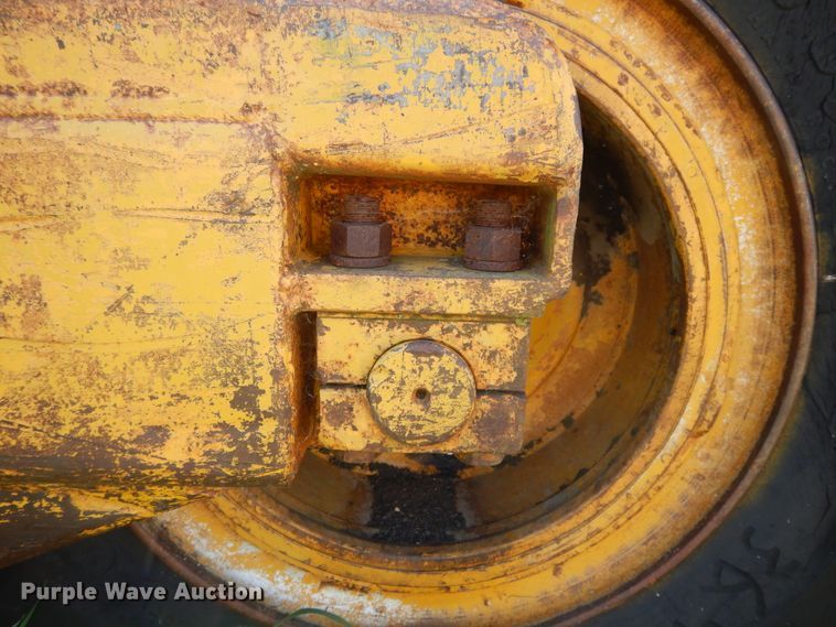 image for item DI7632 Caterpillar 80  scraper