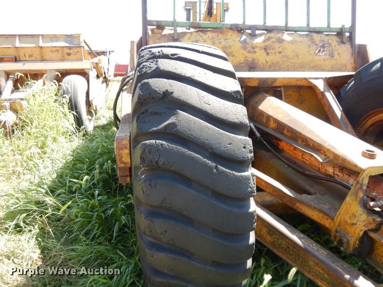 image for item DI7632 Caterpillar 80  scraper