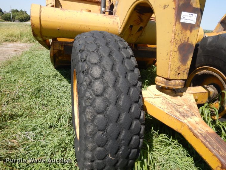 image for item DI7632 Caterpillar 80  scraper