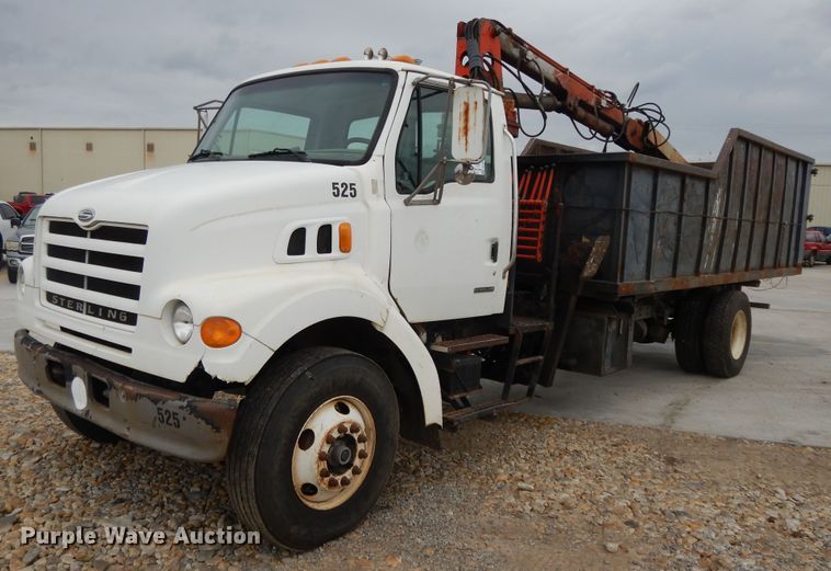 image for item DI7664 2002 Sterling L-Line  crane truck