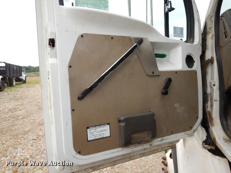 image for item DI7664 2002 Sterling L-Line  crane truck