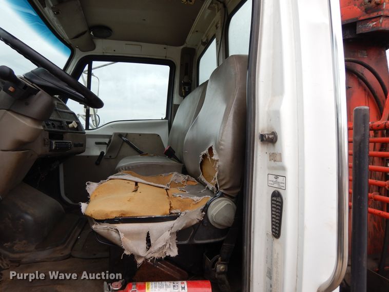 image for item DI7664 2002 Sterling L-Line  crane truck