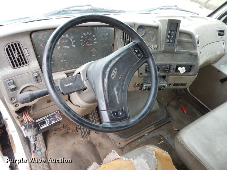 image for item DI7664 2002 Sterling L-Line  crane truck