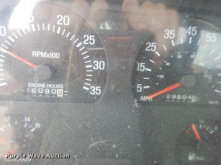 image for item DI7664 2002 Sterling L-Line  crane truck