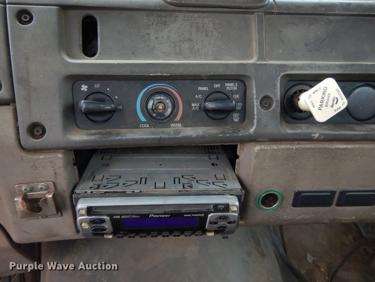 image for item DI7664 2002 Sterling L-Line  crane truck