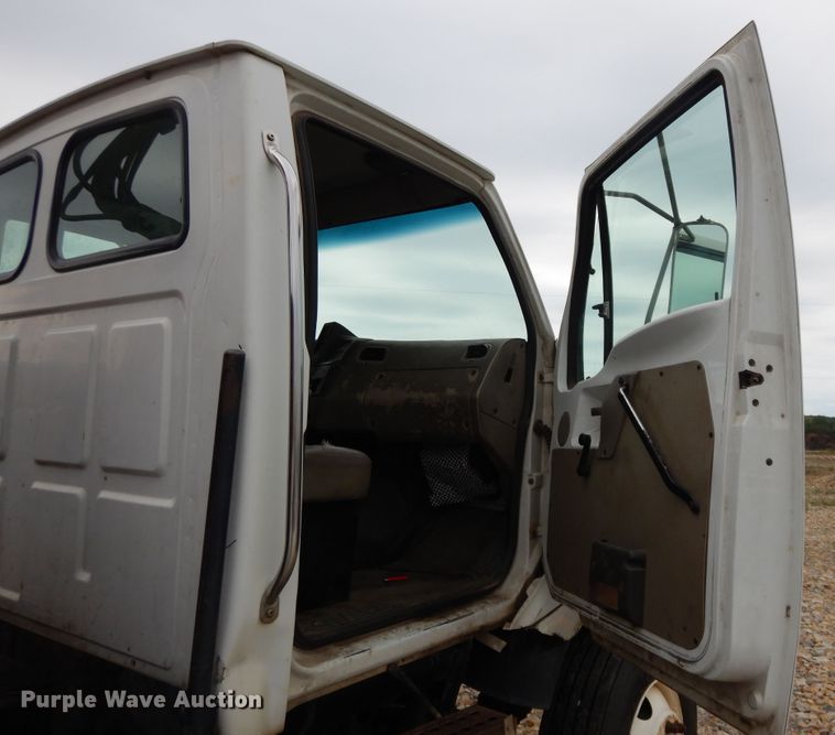 image for item DI7664 2002 Sterling L-Line  crane truck