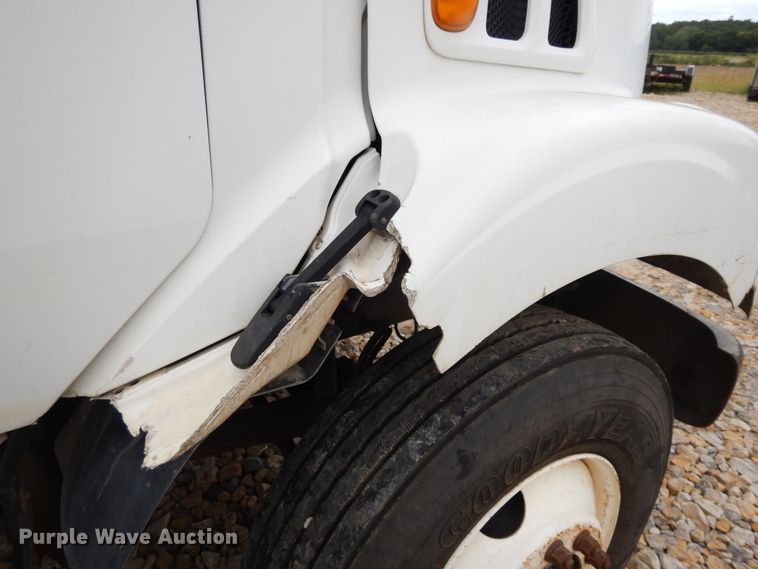 image for item DI7664 2002 Sterling L-Line  crane truck