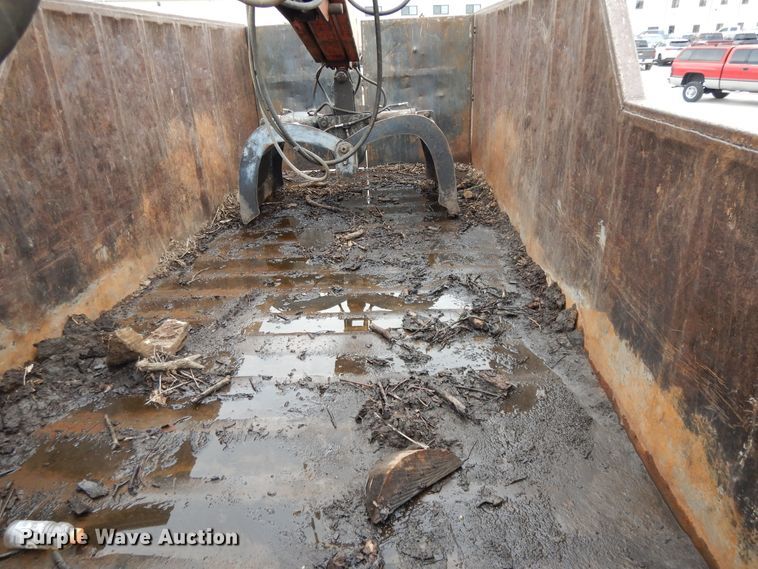 image for item DI7664 2002 Sterling L-Line  crane truck