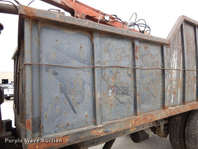 image for item DI7664 2002 Sterling L-Line  crane truck