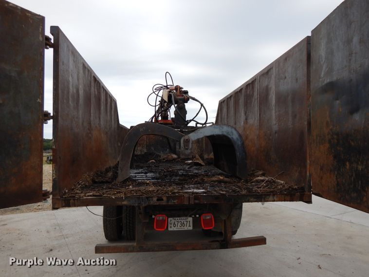 image for item DI7664 2002 Sterling L-Line  crane truck