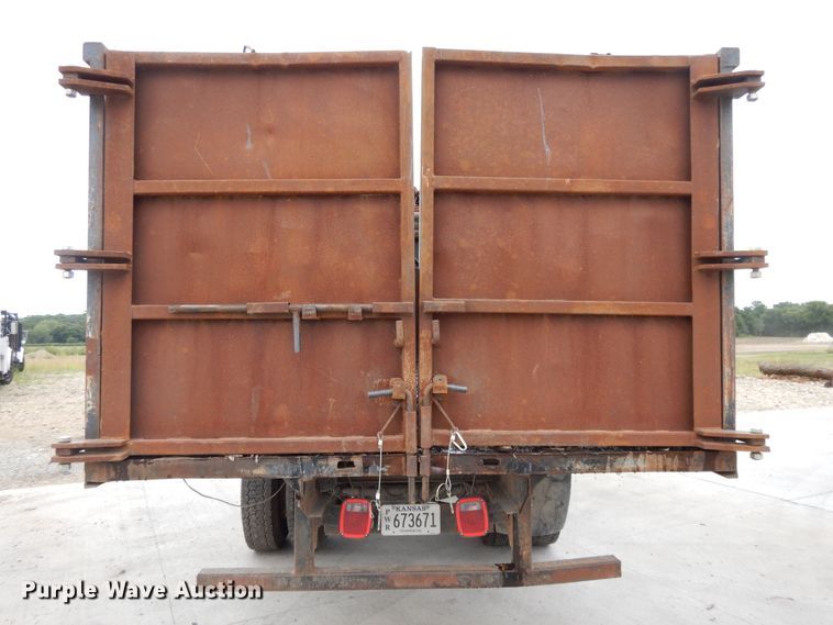 image for item DI7664 2002 Sterling L-Line  crane truck