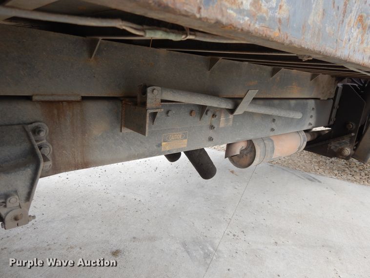 image for item DI7664 2002 Sterling L-Line  crane truck