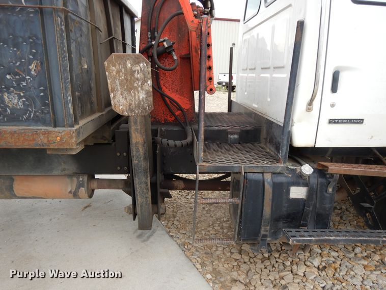 image for item DI7664 2002 Sterling L-Line  crane truck