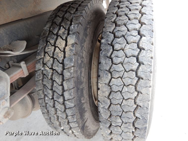 image for item DI7664 2002 Sterling L-Line  crane truck