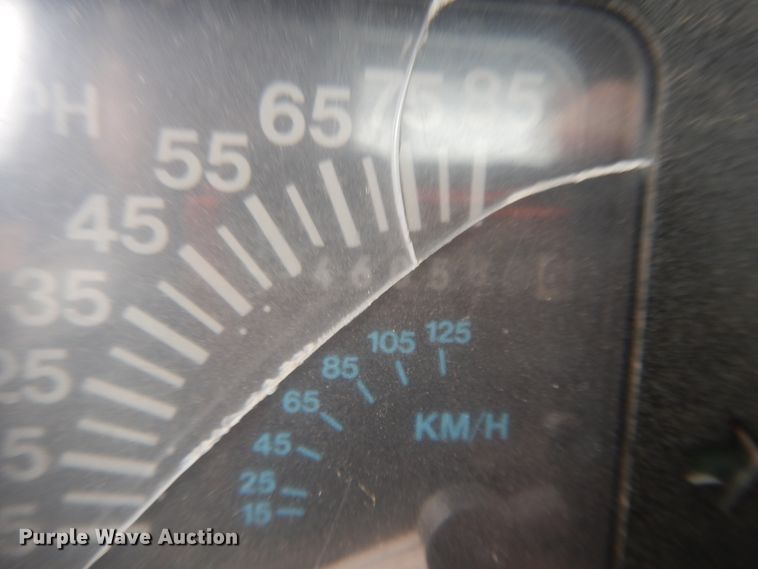 image for item DI7683 1992 International 4900  flatbed truck