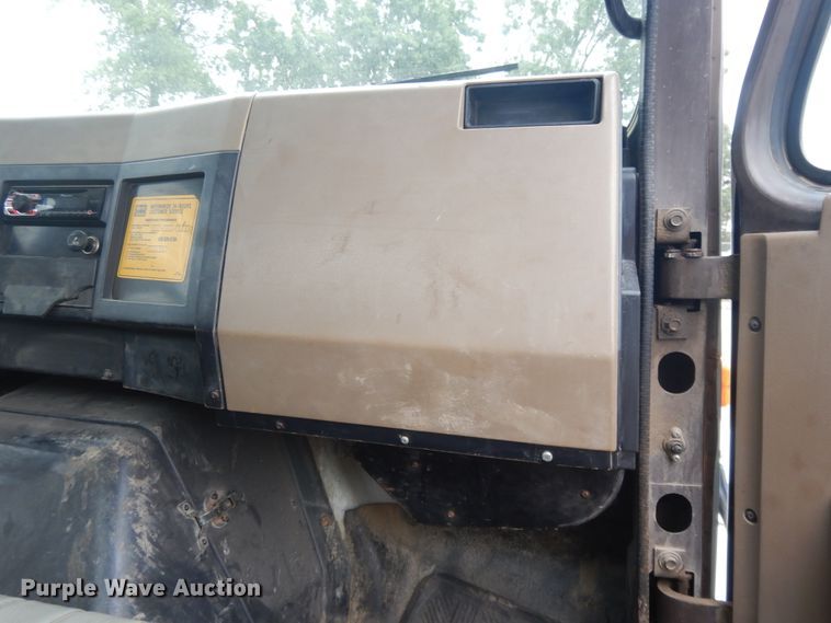 image for item DI7683 1992 International 4900  flatbed truck