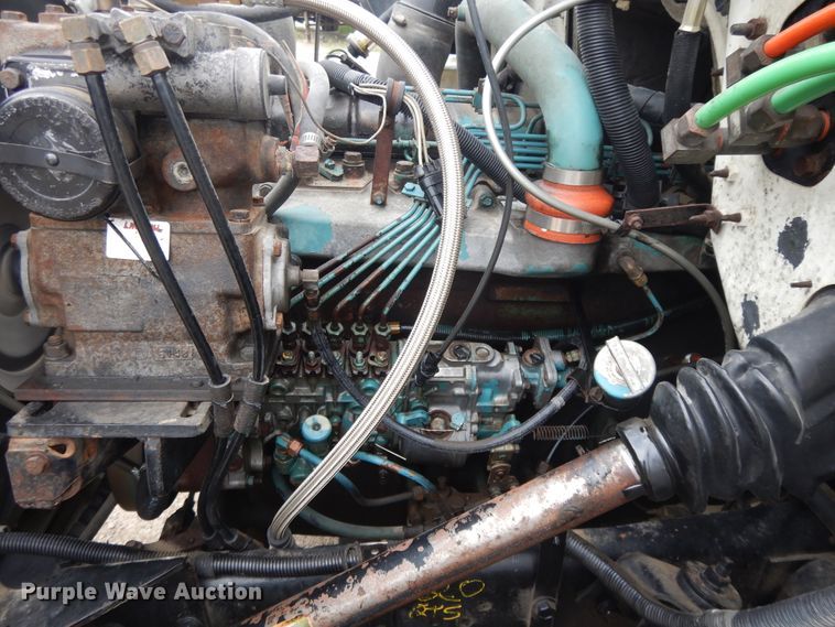 image for item DI7683 1992 International 4900  flatbed truck