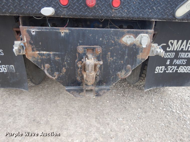 image for item DI7683 1992 International 4900  flatbed truck