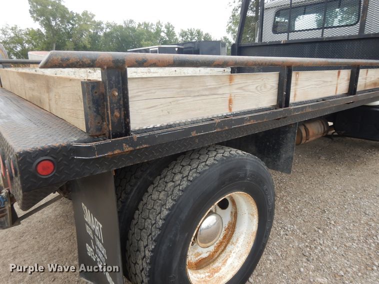 image for item DI7683 1992 International 4900  flatbed truck