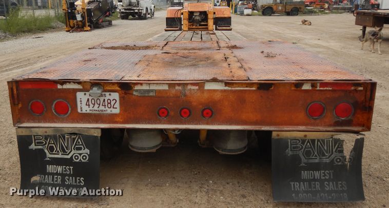 image for item DI7685 1991 Trail King TK70HDG-422 lowboy equipment trailer