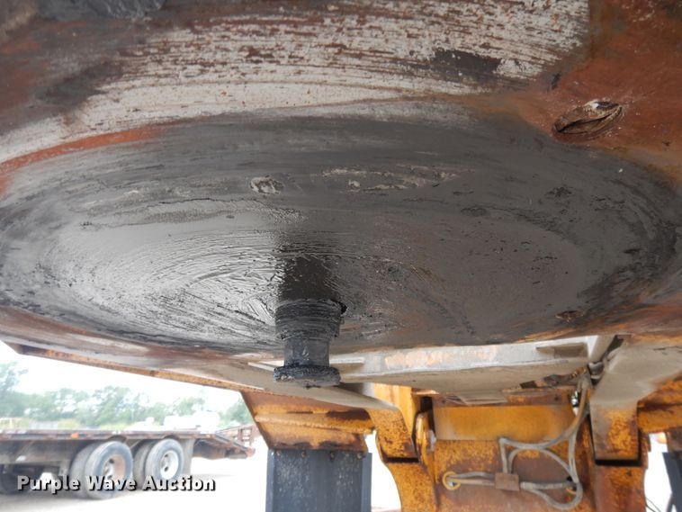 image for item DI7685 1991 Trail King TK70HDG-422 lowboy equipment trailer