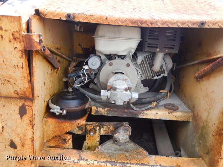 image for item DI7685 1991 Trail King TK70HDG-422 lowboy equipment trailer