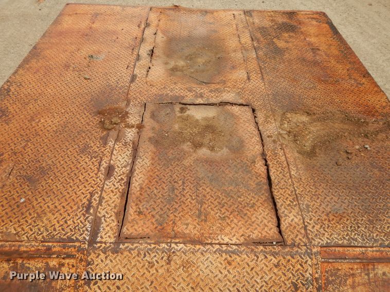 image for item DI7685 1991 Trail King TK70HDG-422 lowboy equipment trailer