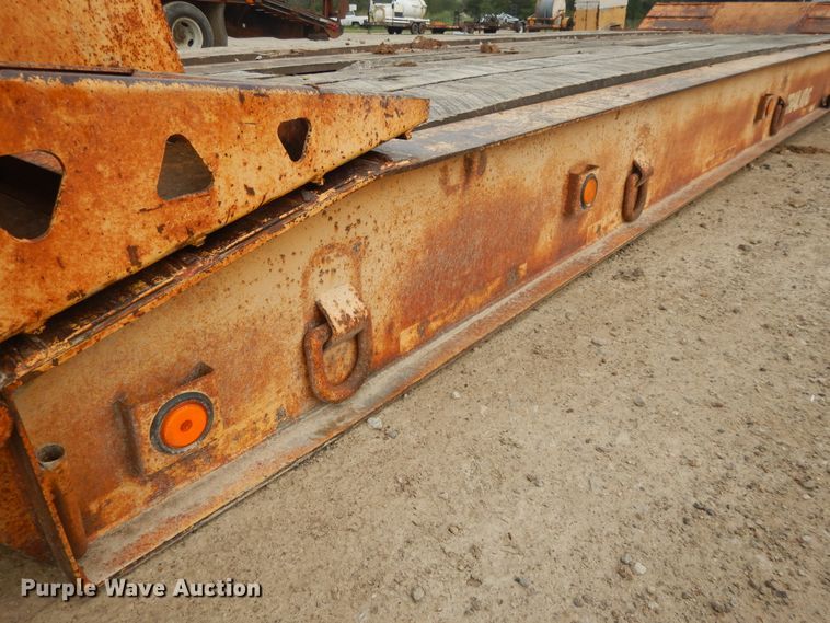image for item DI7685 1991 Trail King TK70HDG-422 lowboy equipment trailer
