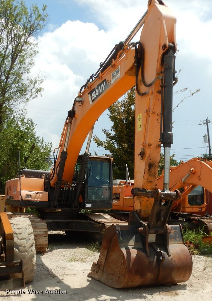 image for item DI8502 2014 Sany 335C  excavator