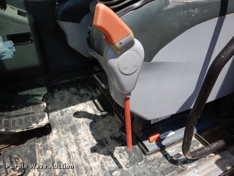 image for item DI8502 2014 Sany 335C  excavator