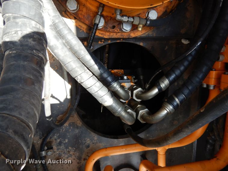 image for item DI8502 2014 Sany 335C  excavator