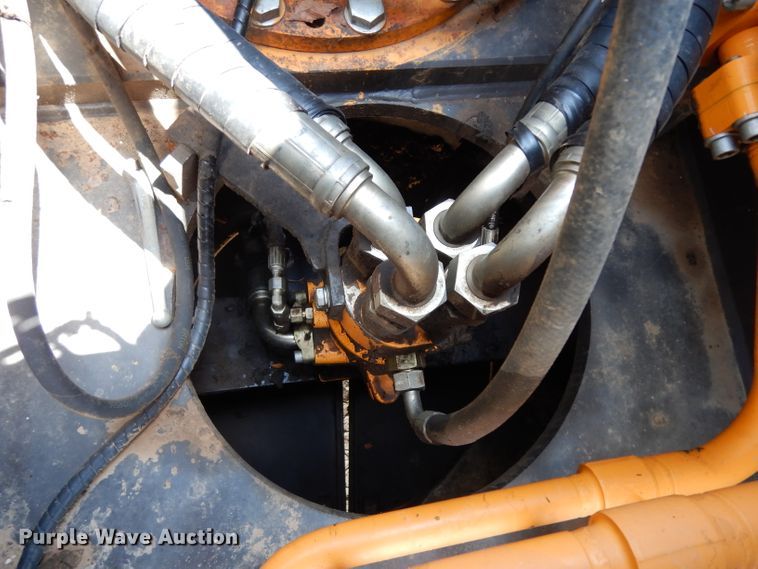 image for item DI8502 2014 Sany 335C  excavator