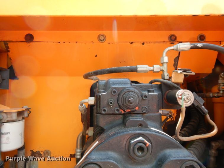 image for item DI8502 2014 Sany 335C  excavator