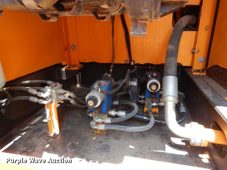 image for item DI8502 2014 Sany 335C  excavator