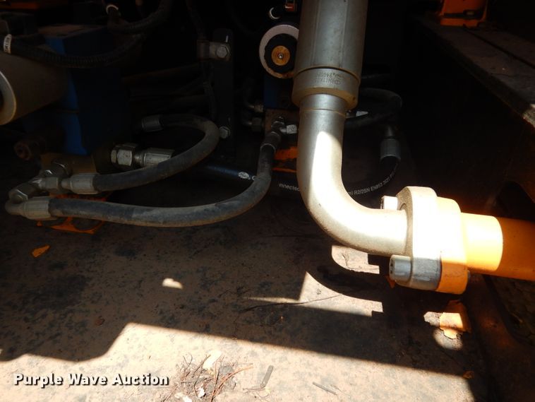 image for item DI8502 2014 Sany 335C  excavator