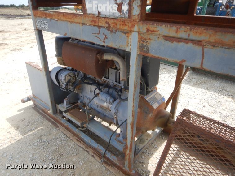 image for item DJ2012 Deutz 8250591 mud pump