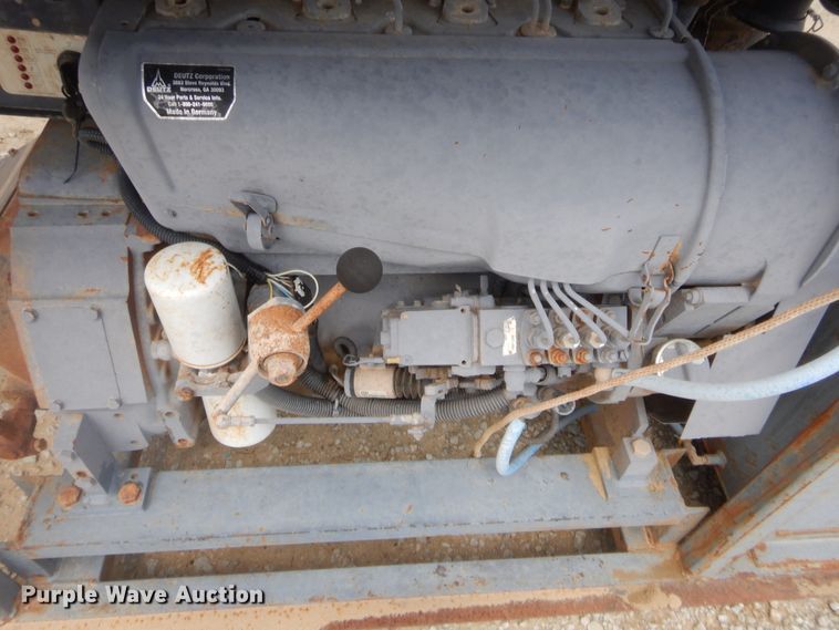 image for item DJ2012 Deutz 8250591 mud pump