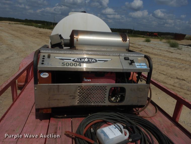 image for item DJ2014 2013 Maxey 77W pressure washer