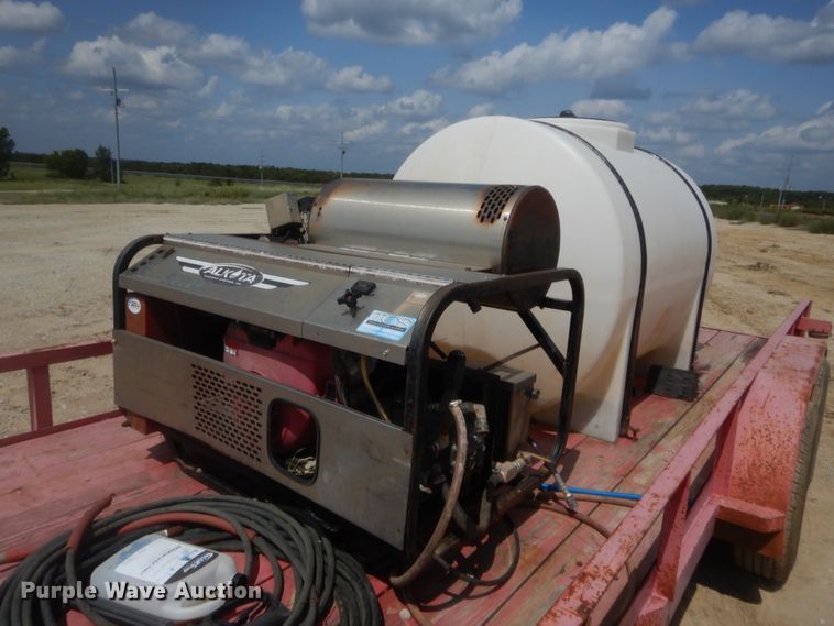 image for item DJ2014 2013 Maxey 77W pressure washer