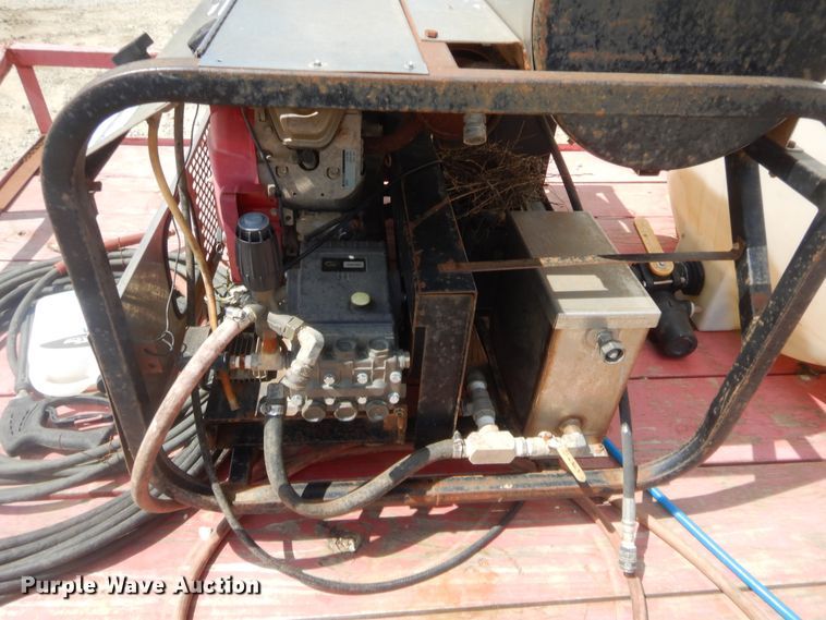 image for item DJ2014 2013 Maxey 77W pressure washer