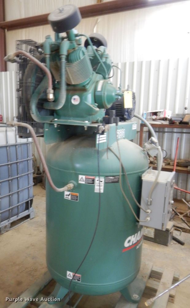 image for item DJ2016 Champion VR10-12 air compressor